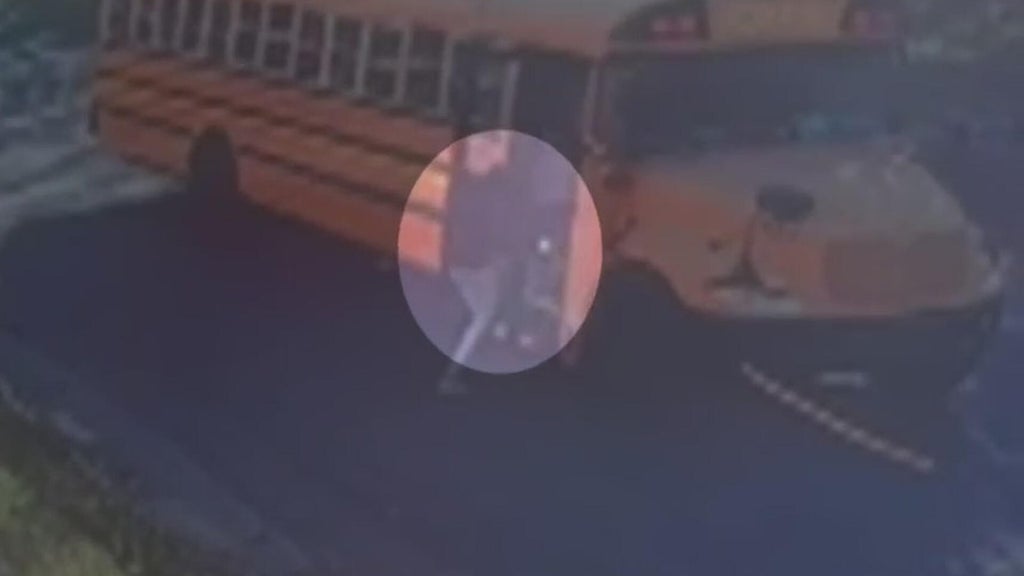 Video shows quick-thinking bystander stop runaway St. Paul school bus — WCCO / CBS Minnesota, Marco Island Health news