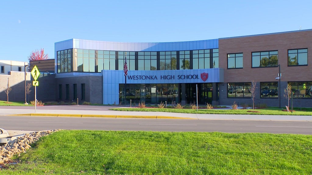 Westonka schools develop AI policymaking group to prepare for evolving technology — WCCO / CBS Minnesota, Marco Island Technology news