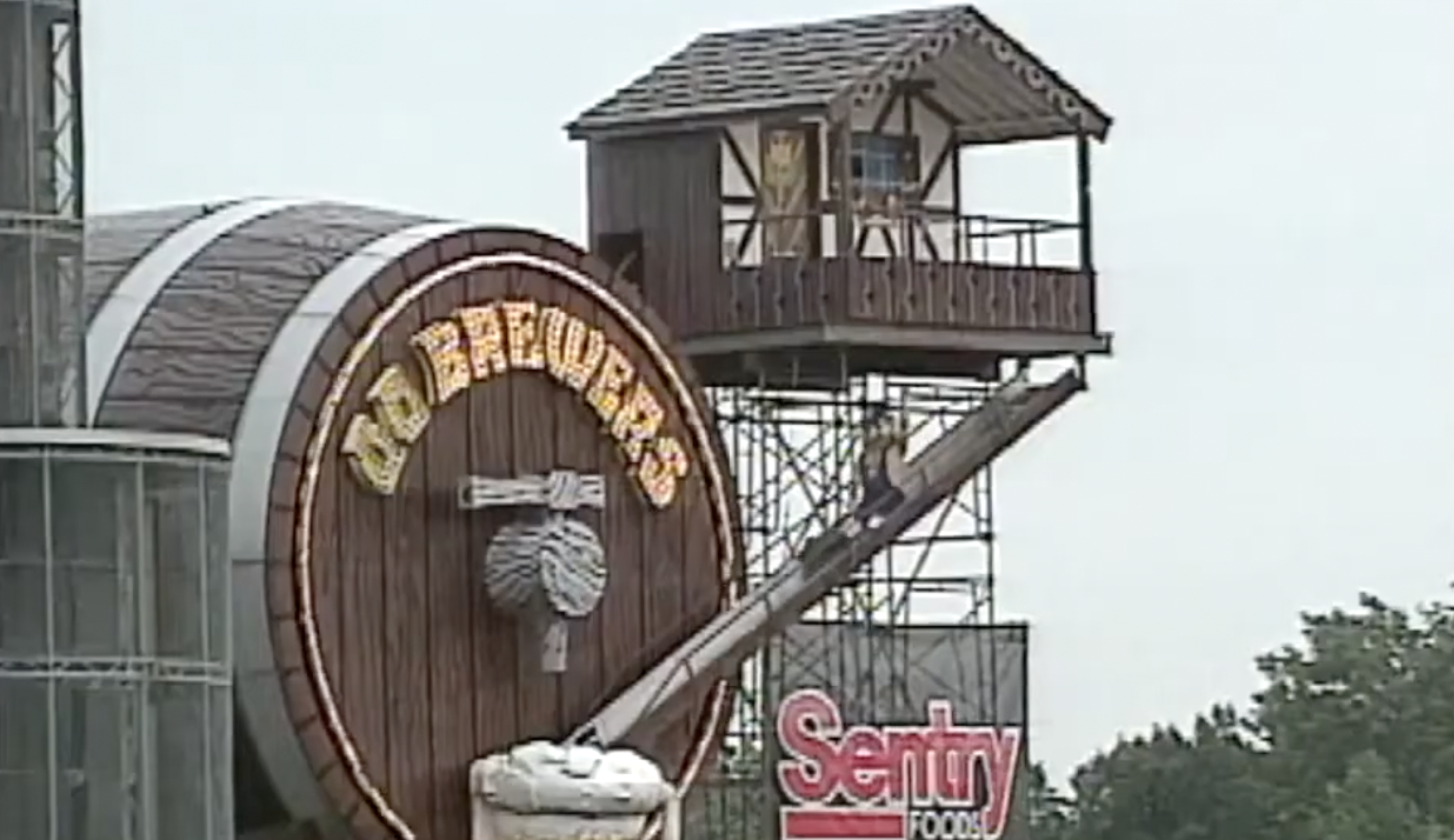 Bernie Brewer's old chalet finds new home at Lakefront Brewery, keeping County Stadium memories alive — TMJ4 Milwaukee, Marco Island Dining news
