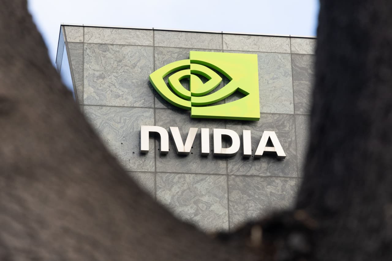 Why Nvidia’s stock is dodging the AI credit scare that is crushing Broadcom and Oracle — MarketWatch