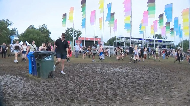 Zilker Park's Great Lawn remains closed following ACL Fest restoration — KENS 5 (San Antonio), Marco Island Community news