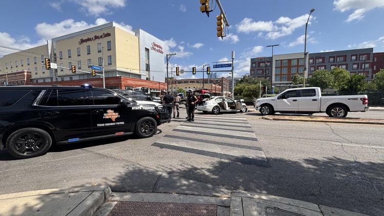 Texas DPS releases video of stolen car chase ending with four-vehicle downtown San Antonio crash — KENS 5 (San Antonio), Marco Island Business news