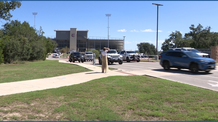 Parents rush to Pieper High School during lockdown; two teens taken into custody — KENS 5 (San Antonio), Marco Island Schools news